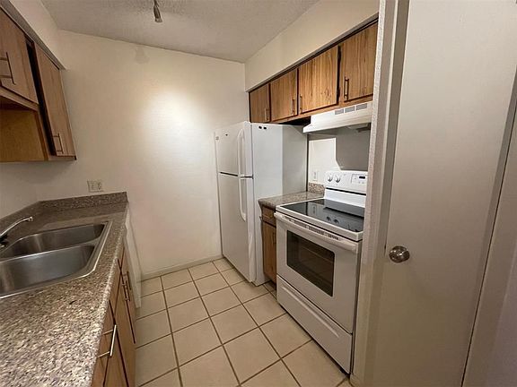 4th image of 1516 Bay Area Blvd APT K3