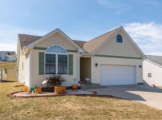 66 Lofty Cir, Stuarts Draft, VA 24477