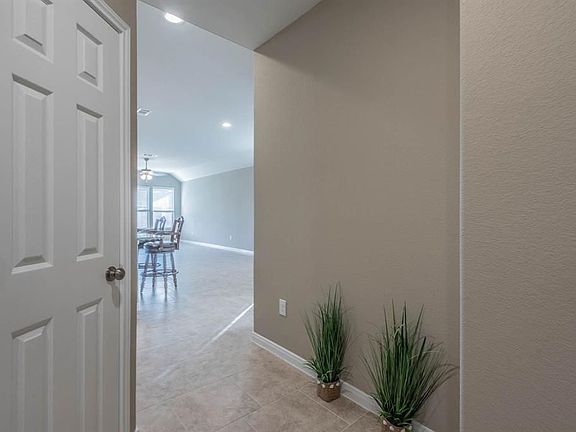 3rd image of 5107 Monarch Belle Ln