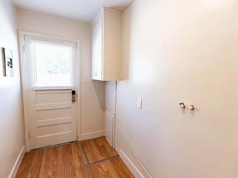 1250 Elm Ave #1250 — Photo 8