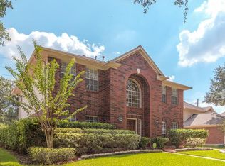 5530 Whisper Ridge Dr, Sugar Land, TX 77479