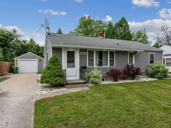 1134 Colonial Ave, Green Bay, WI 54304