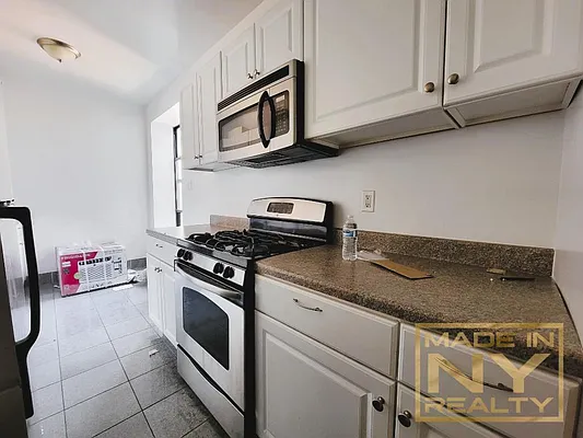 Rented by Made In NY Realty | media 2