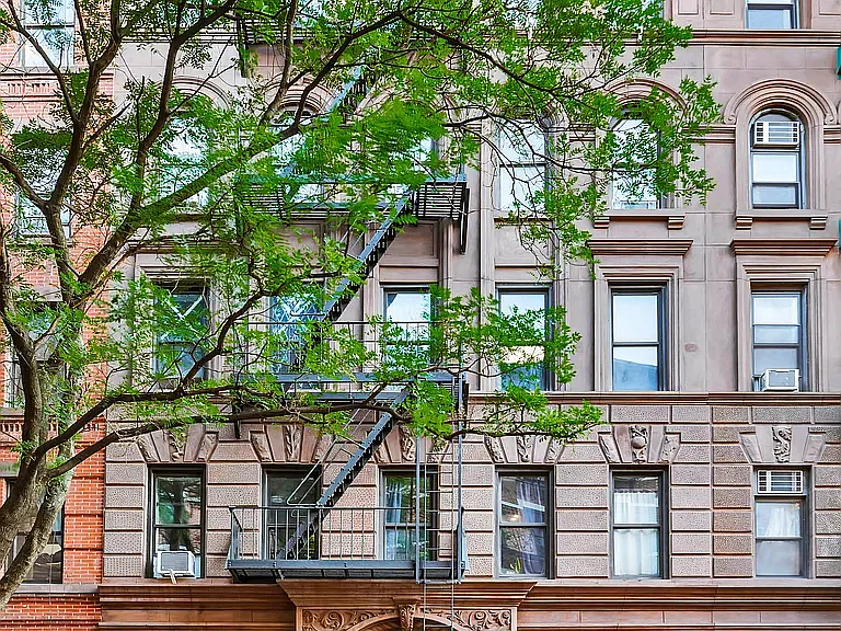 358 W 45th St #3B — Photo 7