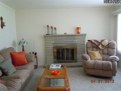 2nd image of 3256 N Wendover Cir