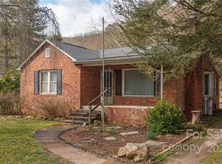 1962 Pisgah Hwy, Candler, NC 28715