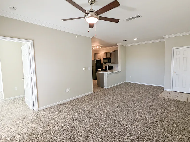 Woodland Hills — Photo 13