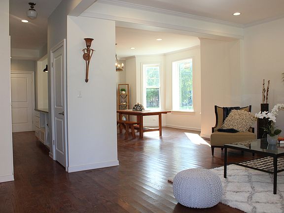 4th image of 3267 W Cortland St