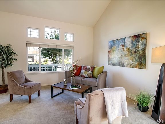 4th image of 8104 48th Ave SW