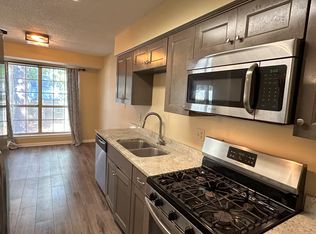 36 Deerwood Rd, Savannah, GA 31410