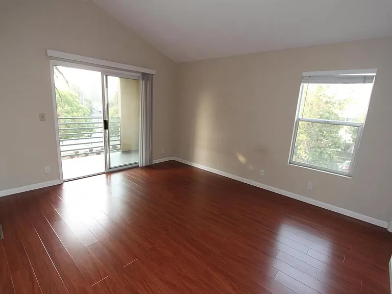 3990 Paul Ter — Photo 17