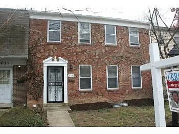 5031 Berwyn Rd photo 1