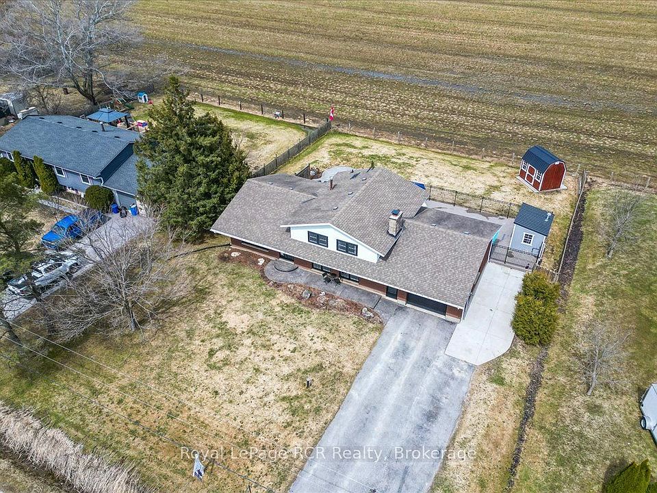 1st image of 883 30th St W