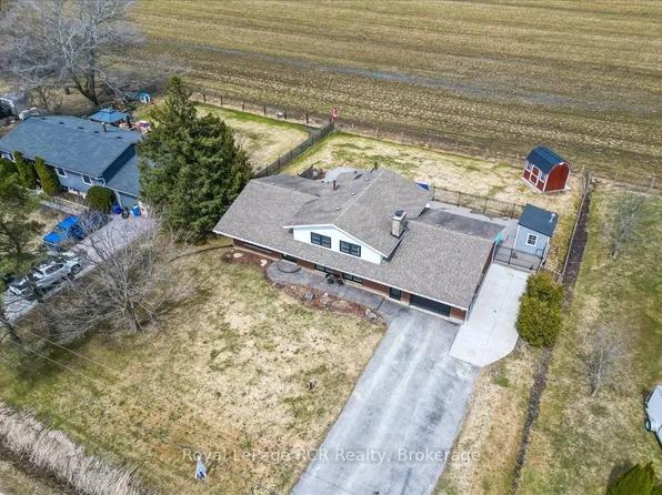 883 30th St W, Georgian Bluffs, ON N4K 6V5