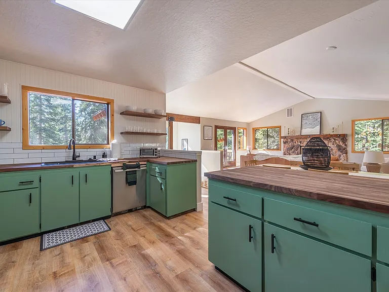 4135 Robert Ave — Photo 10