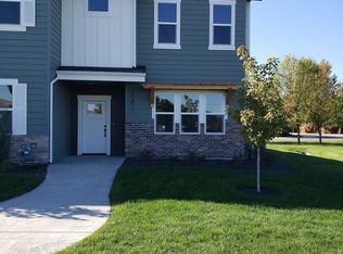 10411 W Carlton Bay Dr, Garden City, ID 83714