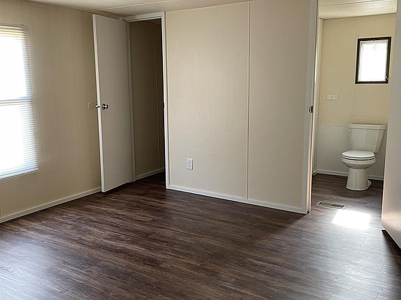5th image of 211 W A St