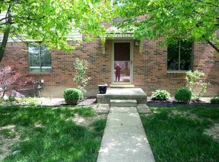 40896 Highpointe Dr, Clinton Township, MI 48038