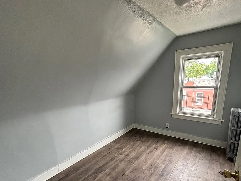 624 E 26th St #3 — Photo 6