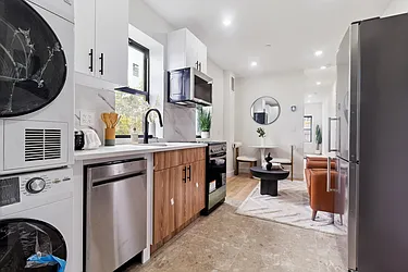 176 Rivington Street, #1C