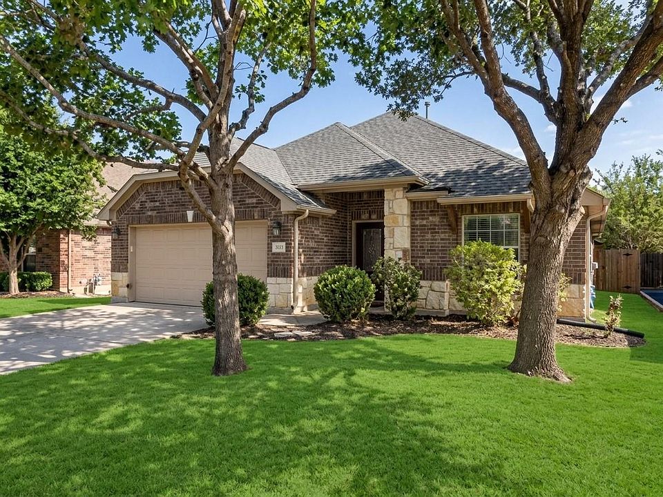 1st image of 537 Bluehaw Dr