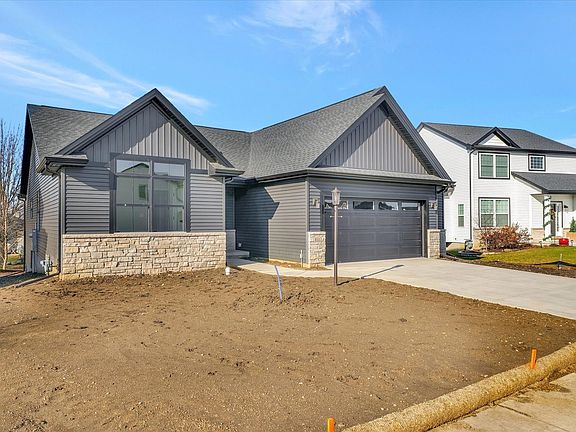 2nd image of 311 Red Bud Dr