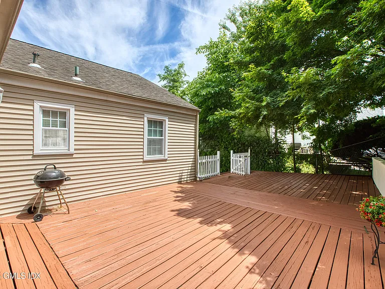 86 Sound Beach Avenue Ext — Photo 12