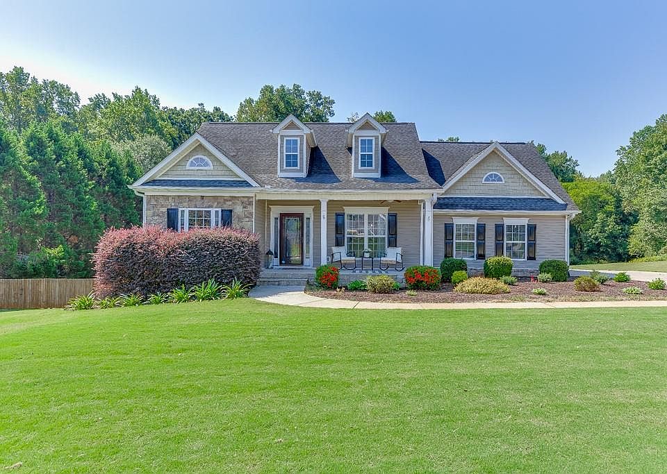 1st image of 131 Wood Cv