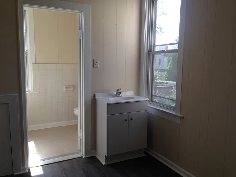 755 Beatty St — Photo 7