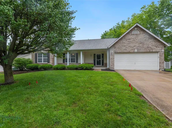 2811 Carters Grv, O'Fallon, MO 63368
