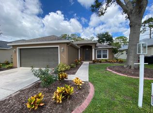 5890 Old Summerwood Blvd, Sarasota, FL 34232