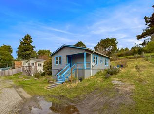 911 Fernbridge Dr, Fortuna, CA 95540