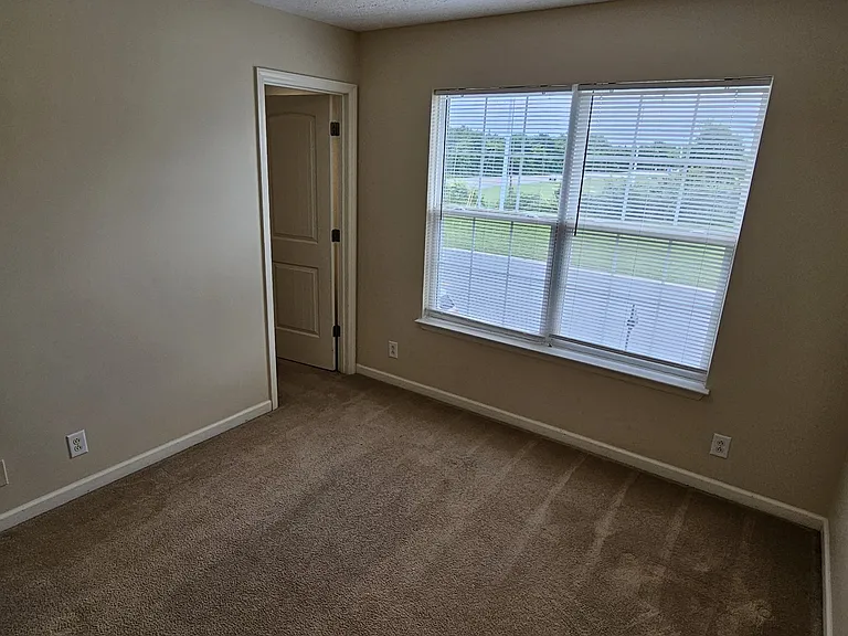 1935 Warmingfield Dr — Photo 16