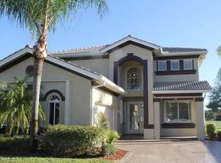 1885 Par Dr, Naples, FL 34120