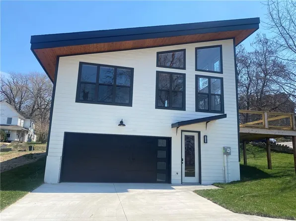 802 N 5th St, Saint Joseph, MO 64501