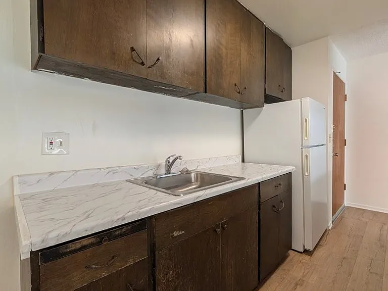 1925 Delaware St #2D — Photo 6
