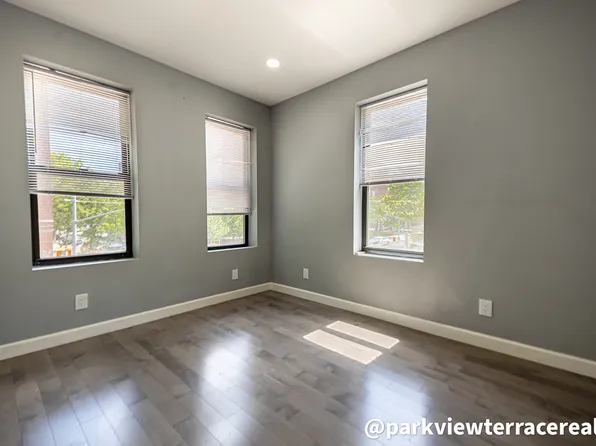 255 East 94th Street image 11 of 12