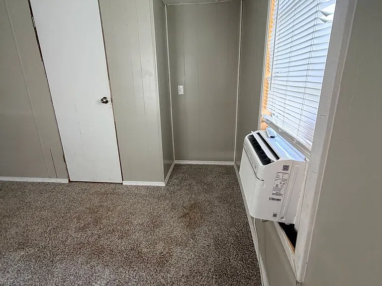 315 Thompson Rd — Photo 10