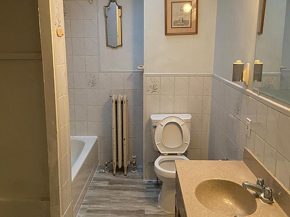 4th image of 5224 Torresdale Ave