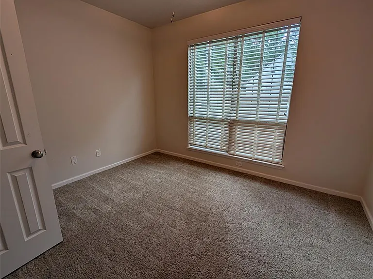 14156 Shadow Bay Dr — Photo 12