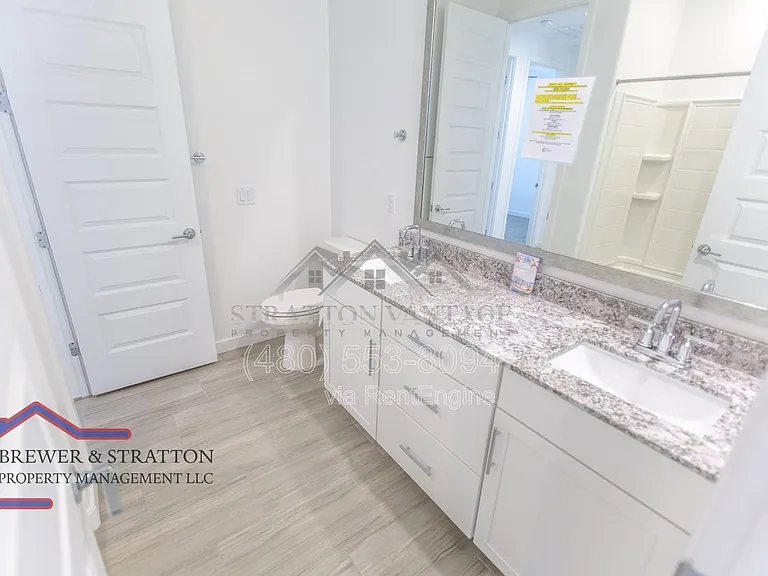 2226 E Kelly Dr — Photo 31