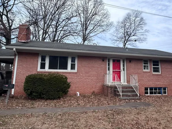 258 Manassas Dr, Manassas Park, VA 20111