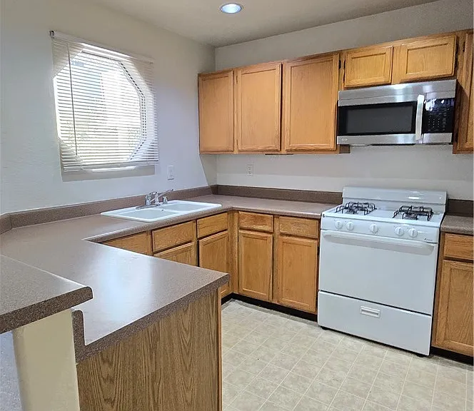5002 S Rainbow Blvd #103 — Photo 10