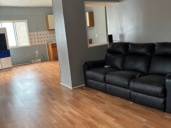 3rd image of 603 South St