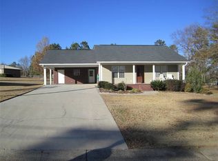 113 Meadowbrook Dr, Petal, MS 39465
