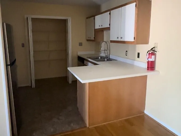 101 Breezewood Dr #A — Photo 3