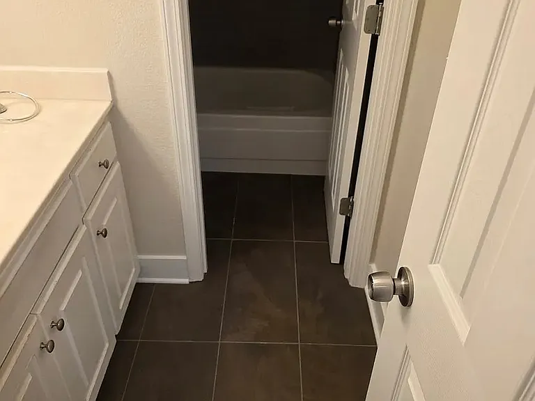 806 Park Ln — Photo 9