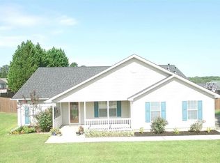205 Hill Ln, Mauldin, SC 29662