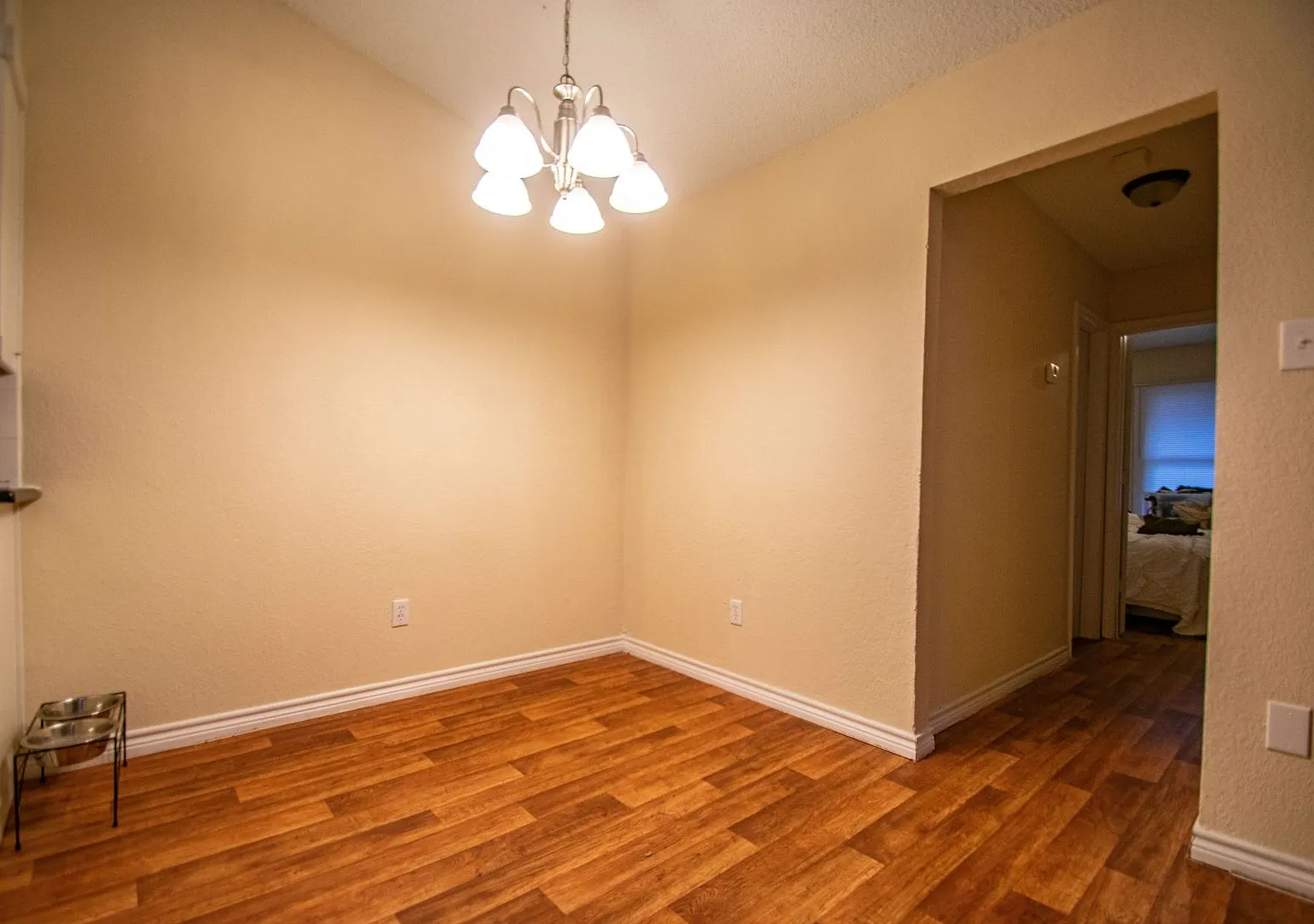 Charming Half-Duplex in Fairmount with Garage! — Photo 3