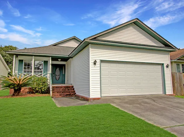 546 Beechcraft St, Charleston, SC 29407